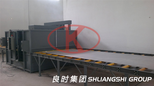 Aluminum sheet roller conveyor automatic sandblasting machine